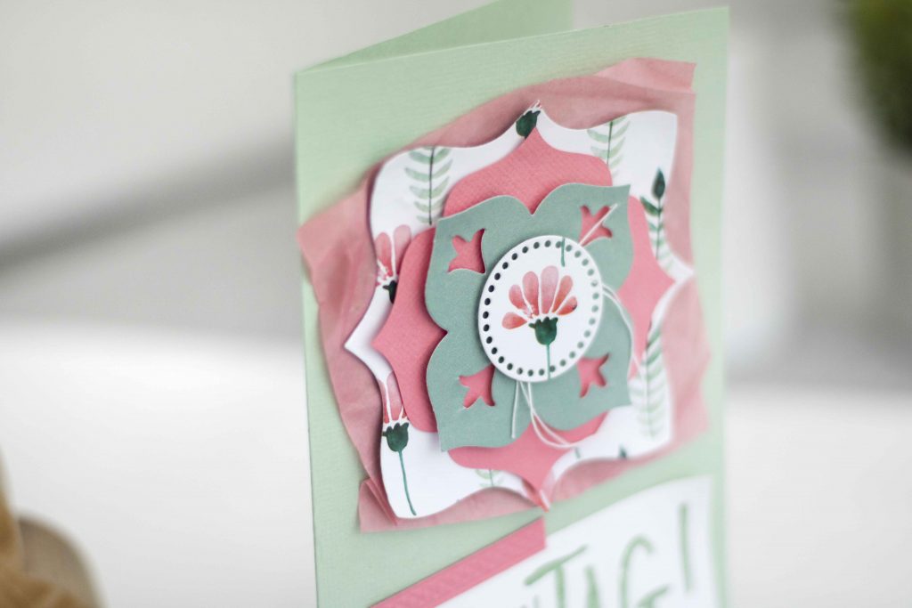Ornamentstanze Blumenkarte sizzix